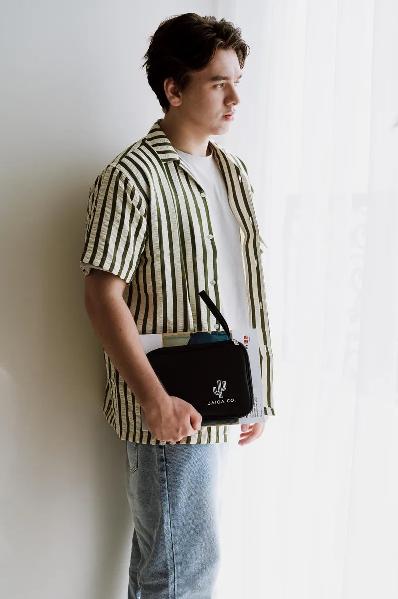 Travel Cable Organiser (Large), 2 Compartments, Portable Tech Accessory Case, Technology Organiser Travel Bag, Cord Management